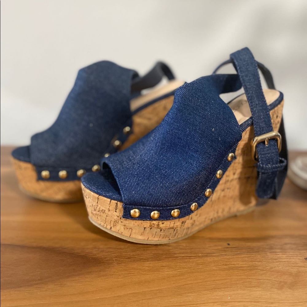 Shoe Dazzle Jean wedges